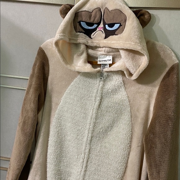 Grumpy Cat sleepwear or Costume, adult large - Picture 1 of 10